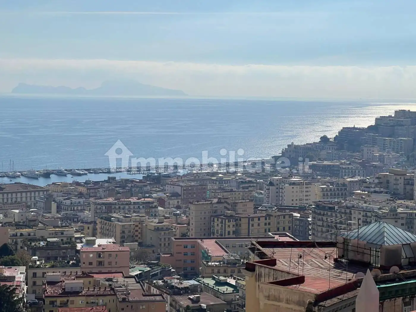 Appartamento in affitto a Napoli