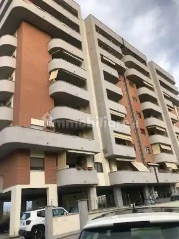 Trilocale piazzale Antonio Salieri 4, Q4, Latina - foto 2