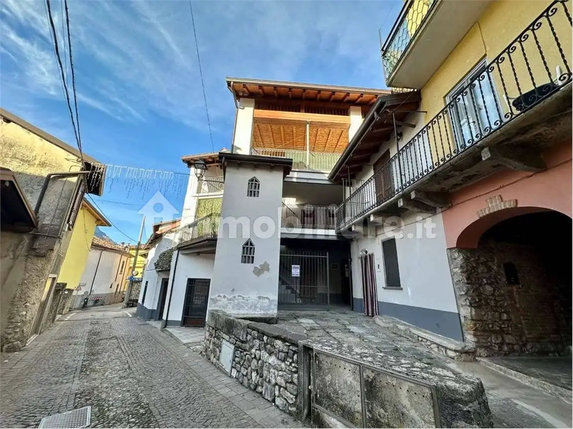 Appartamento ippolito manzoni , 20, Centro, Barzio - foto 2