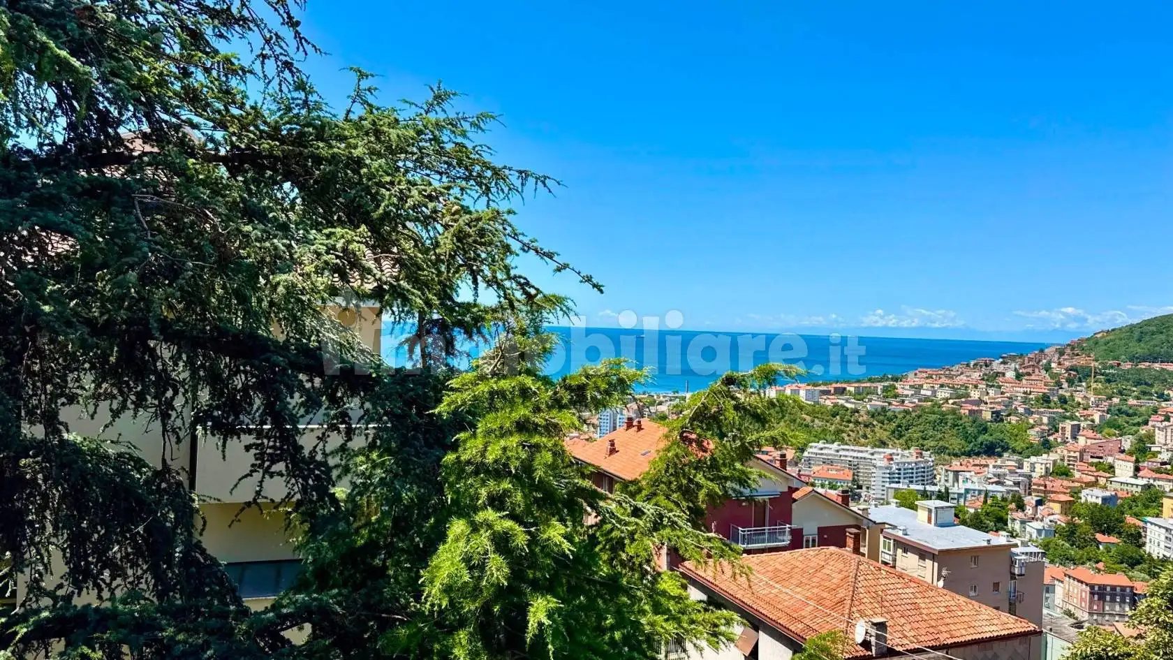 Appartamento in vendita a Trieste