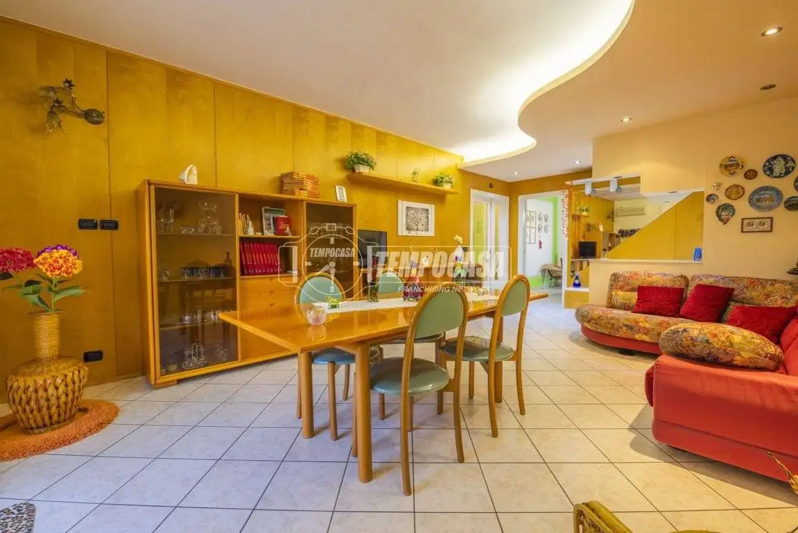 Appartamento viale Montolmo 19, Centro, Corridonia - foto 2