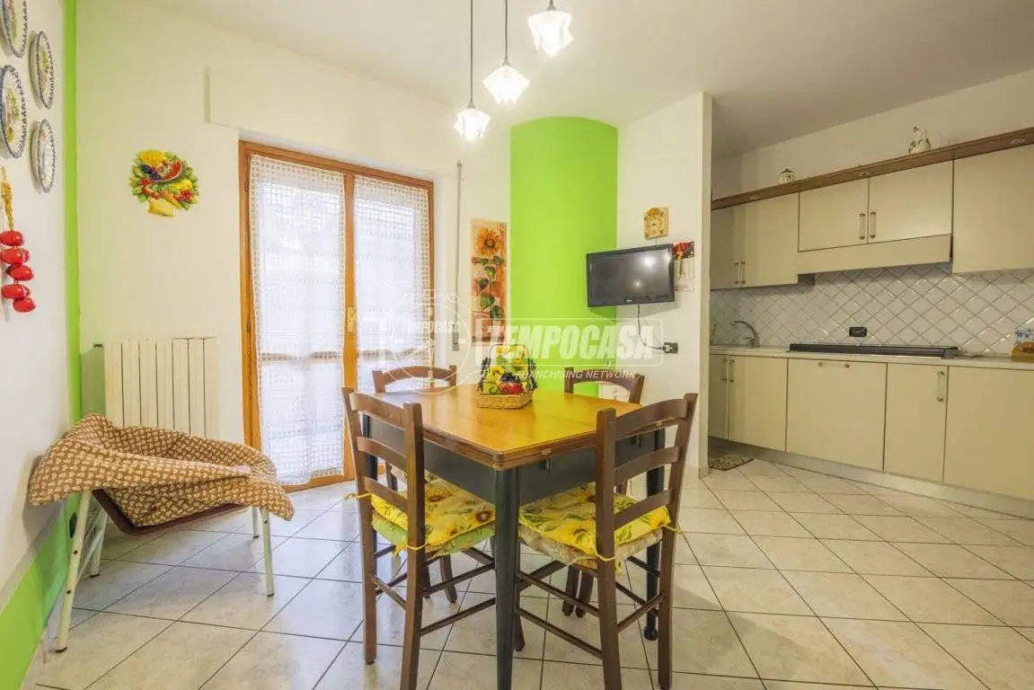 Appartamento viale Montolmo 19, Centro, Corridonia - foto 5