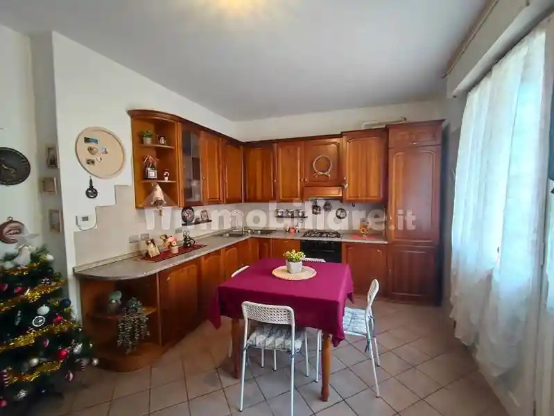 Trilocale via Guglielmo Marconi 9/A, Centro, Bondeno - foto 2