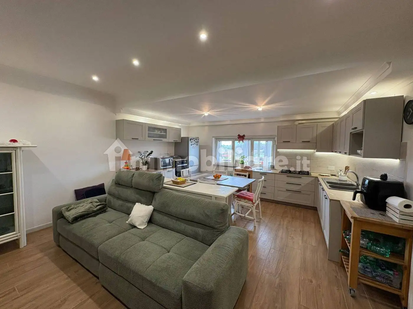 Appartamento in vendita a Lanuvio