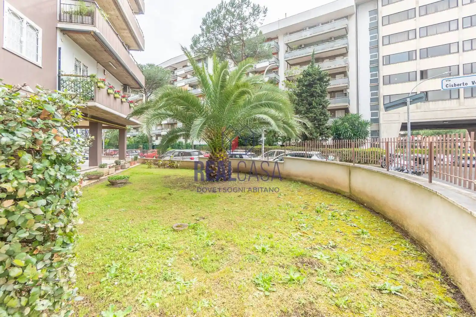 Quadrilocale via Libero Leonardi 12, Cinecittà, Roma - foto 4