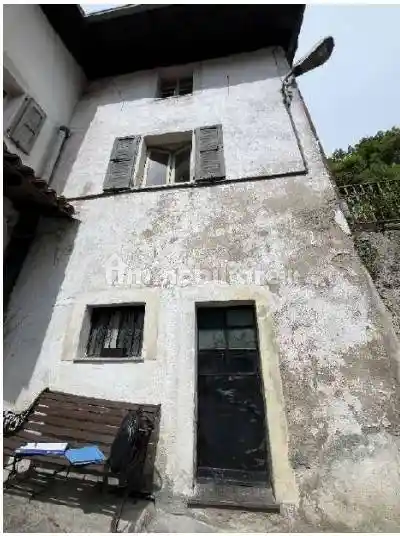 Casa indipendente all'asta via Roma, 76, Pertica Bassa - foto 2