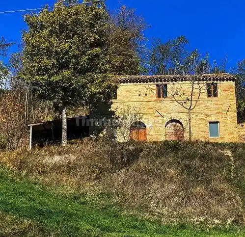 Rustico, da ristrutturare, 140 m², Carassai - foto 4