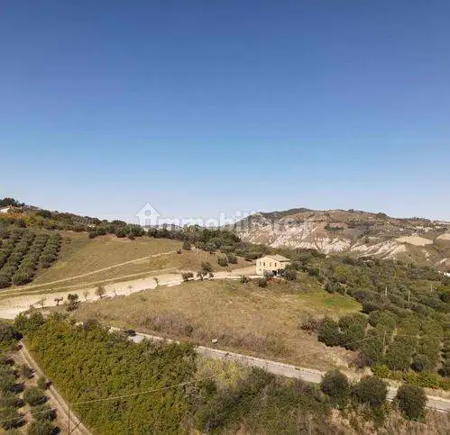 Villa in vendita a Appignano del Tronto