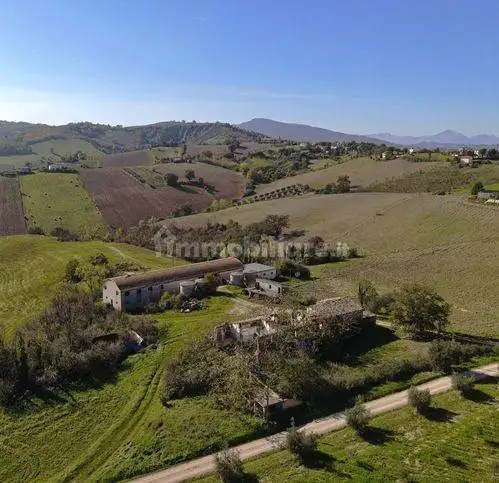 Rustico - Casale in vendita a Castignano