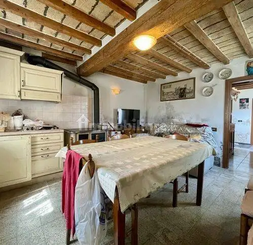 Villa unifamiliare piazzale Madonnina 5, Centro, Castelvetro di Modena - foto 4