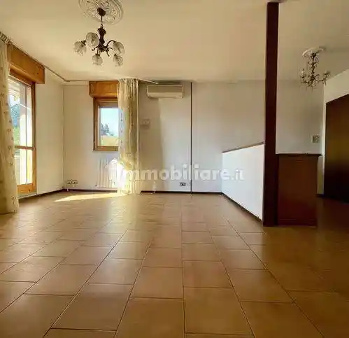 Quadrilocale via Don E. Monari 122, Centro, Vignola - foto 2