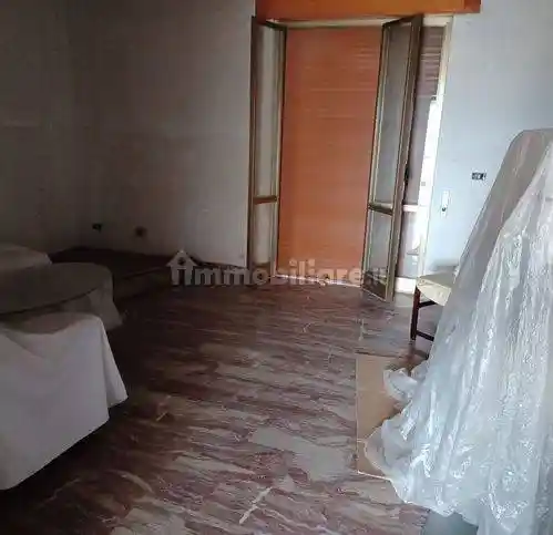 Villa unifamiliare, buono stato, 380 m², Cisterna di Latina - foto 5