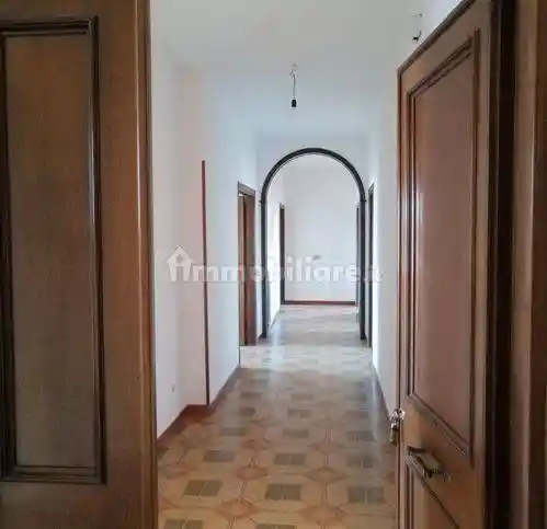 Appartamento buono stato, primo piano, Centro, Cisterna di Latina - foto 2