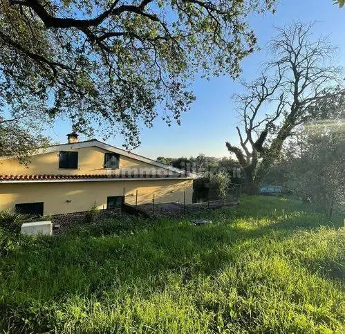 Casa indipendente in vendita a Cisterna di Latina