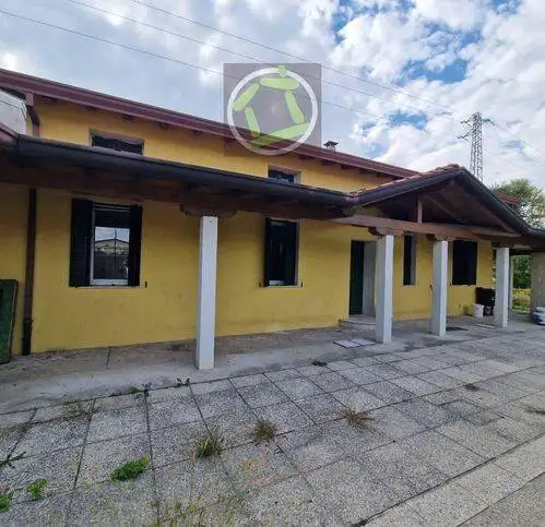 Villa in vendita a Pordenone