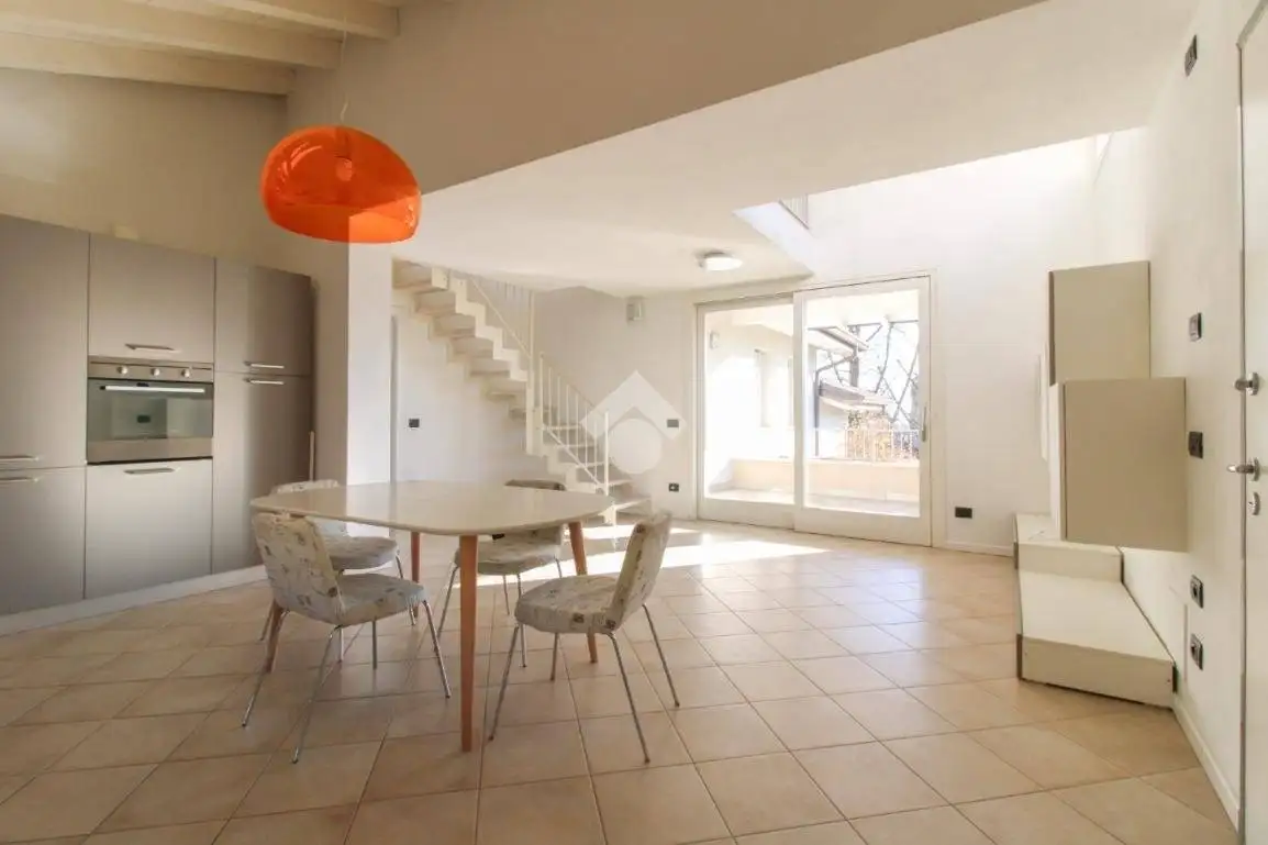 Appartamento in vendita a Roè Volciano