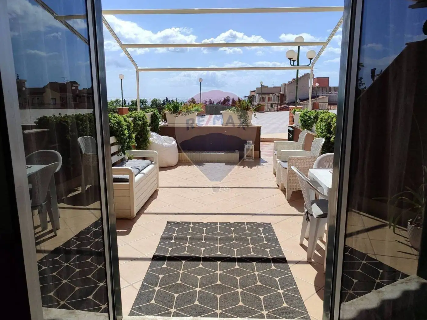 Appartamento in affitto a Giardini-Naxos