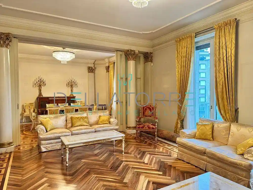 Appartamento piazzetta Umberto Giordano, San Babila, Milano - foto 4