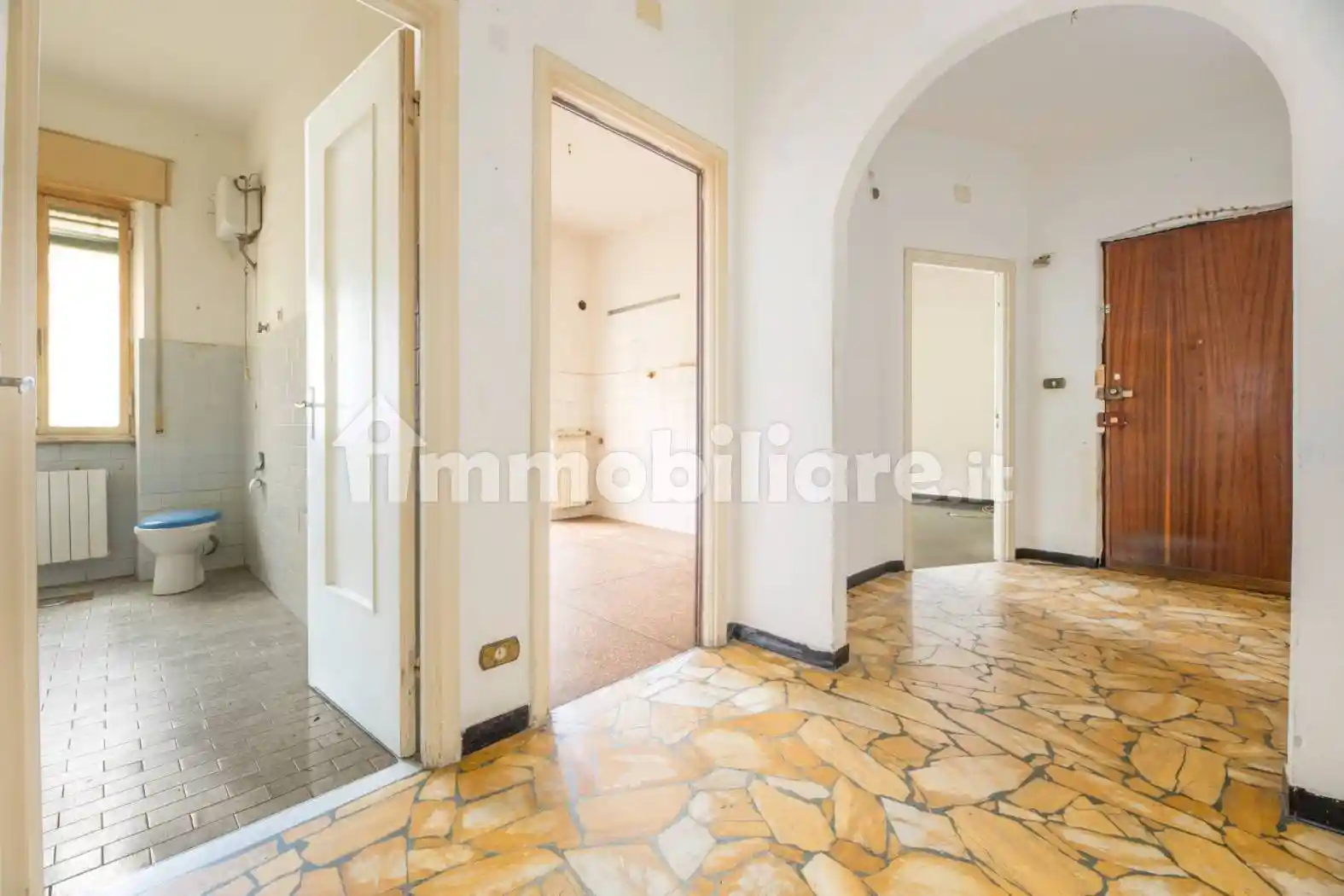 Bilocale da ristrutturare, sesto piano, Molassana, Genova - foto 3