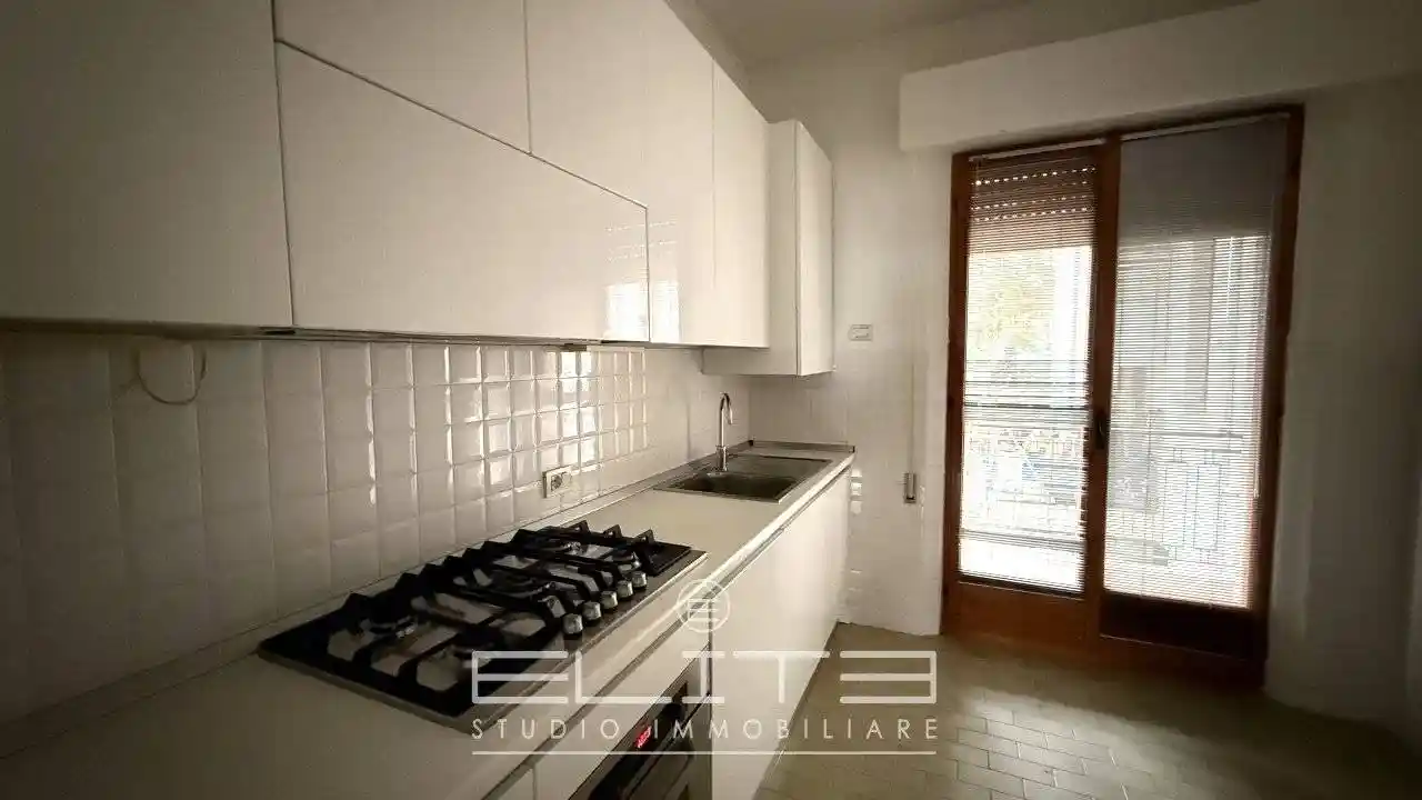 Trilocale via Fratelli Zuccari, Pietralacroce, Ancona - foto 4