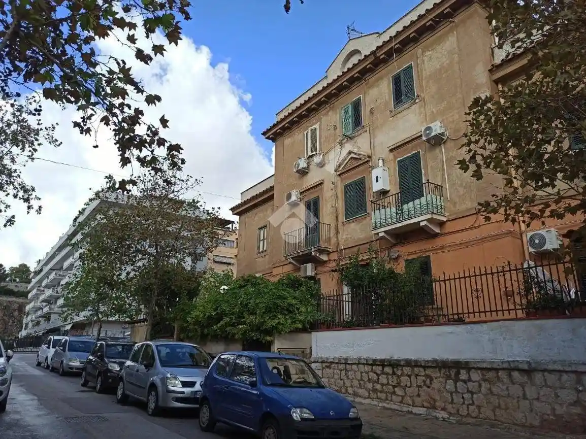 Trilocale via San Giovanni Bosco 3, Arenella, Palermo - foto 3