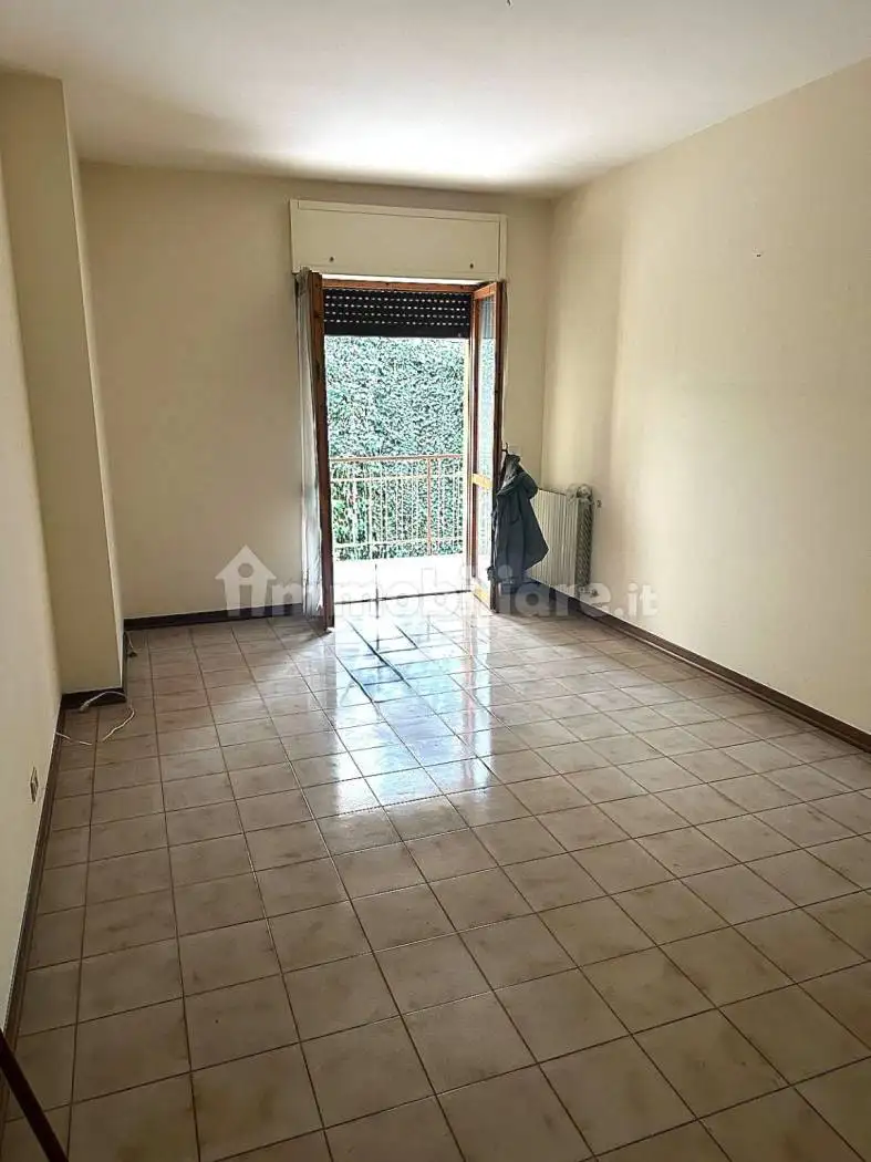 Trilocale viale della Libertà 19, Centro, Caramanico Terme - foto 2