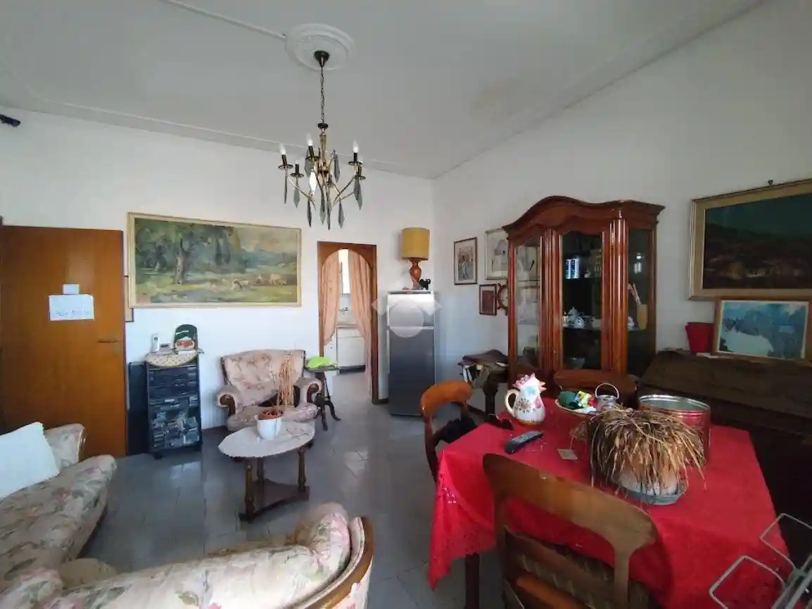 Trilocale viale Mezzetti 6, Viale Roma, Foligno - foto 2