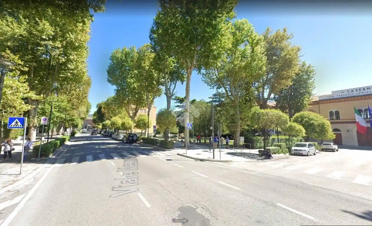 Trilocale viale Mezzetti 6, Viale Roma, Foligno - foto 3