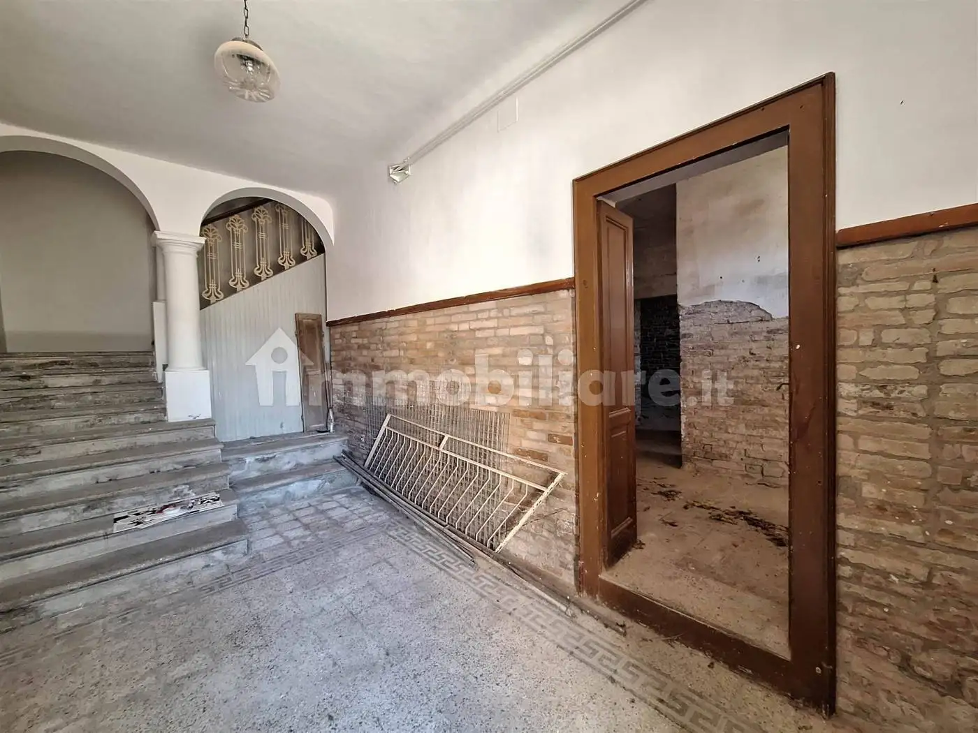 Palazzo - Edificio in Vendita - foto 2