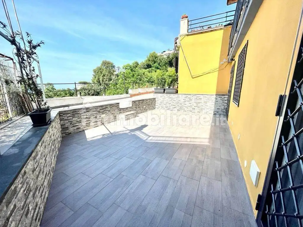 Bilocale via San Gennaro Agnano 78, Pozzuoli Alta, Pozzuoli - foto 2