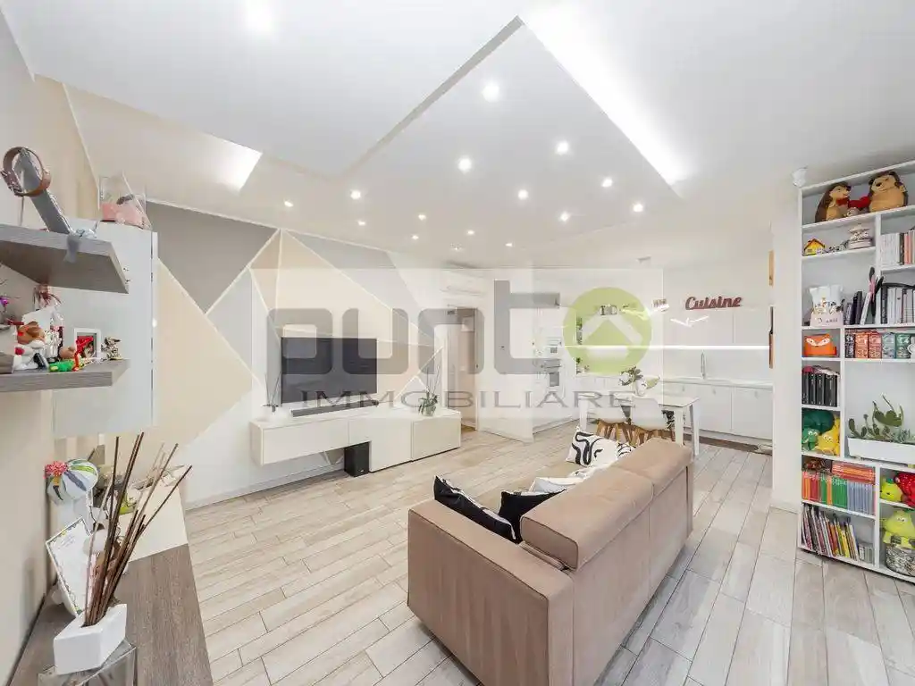 Trilocale via Monte San Michele 51, Centro, Concorezzo - foto 3