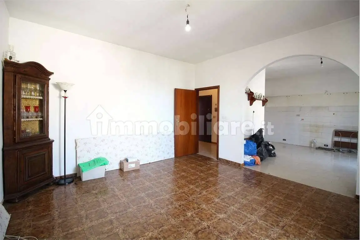 Quadrilocale piazza Vittorio Emanuele II, 50, Centro, Bientina - foto 2