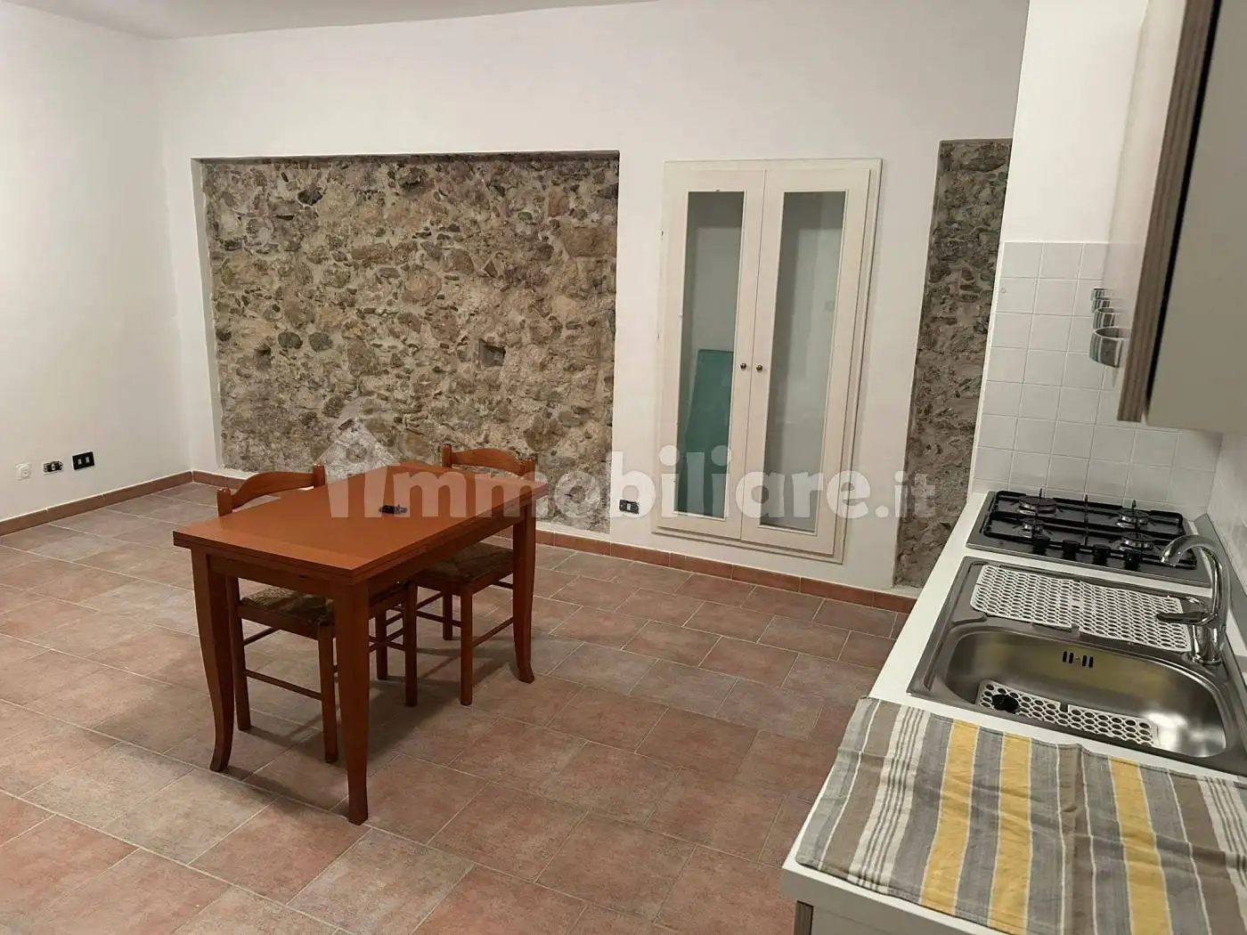 Trilocale Rampa Carbonai 35-37, Centro Storico, Catanzaro - foto 2