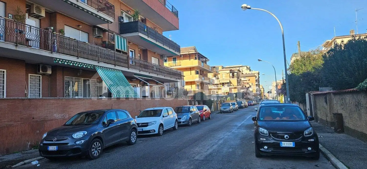 Bilocale via napoli 27 a, Centro, Ladispoli - foto 2