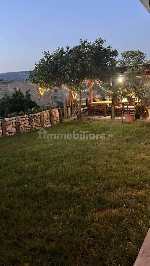 Palazzo - Edificio in Vendita - foto 2