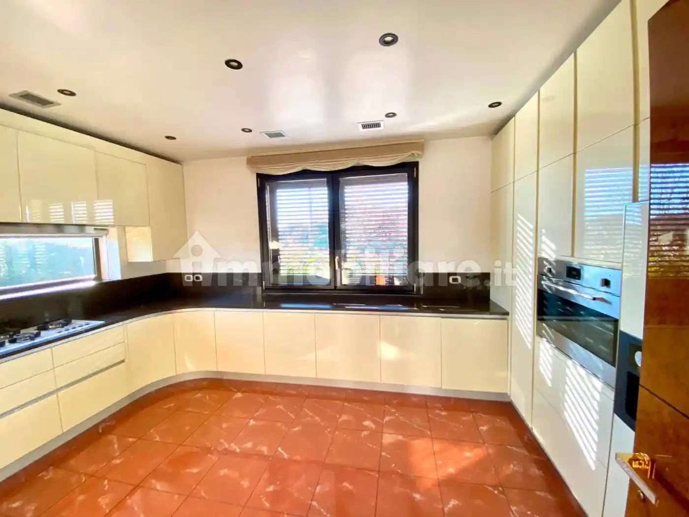 Villa bifamiliare Strada Borgazzo, Botteghino - Pilastrello, Parma - foto 4