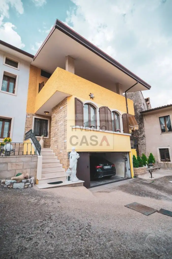 Appartamento in vendita a Vestenanova