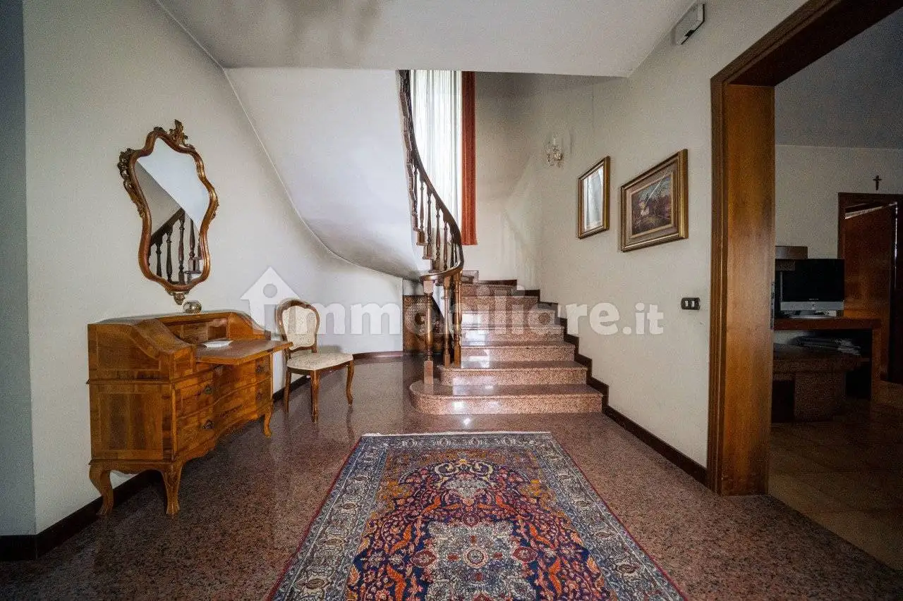 Villa unifamiliare via Giacomo Leopardi 10, Centro, Arzignano - foto 3
