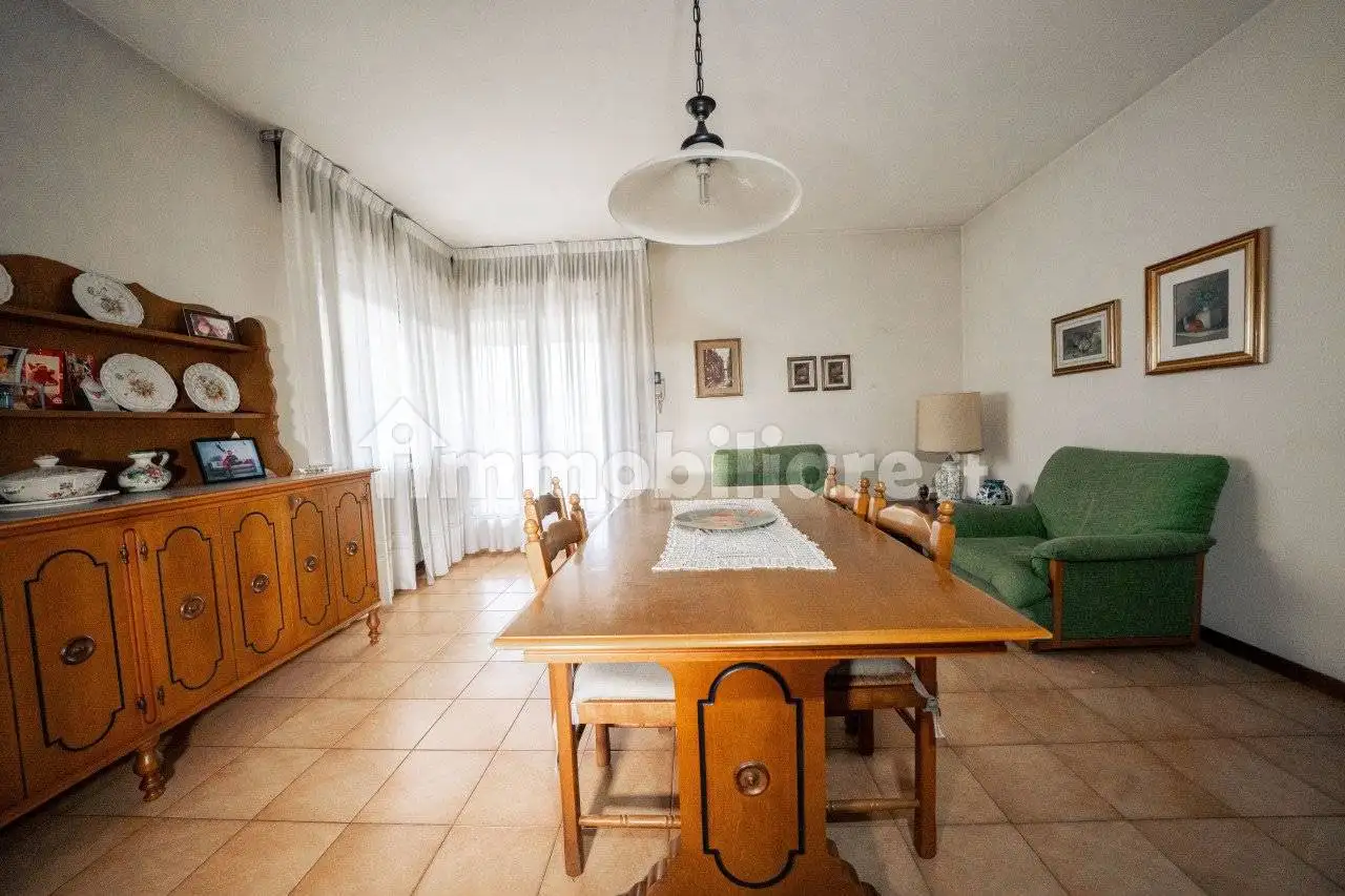 Villa unifamiliare via Giacomo Leopardi 10, Centro, Arzignano - foto 5