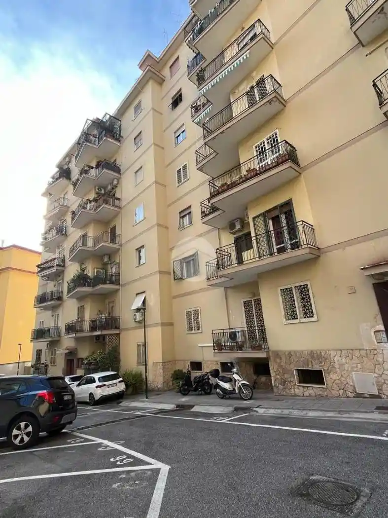 Quadrilocale via Achille D'Orsi 13, Arenella, Napoli - foto 5