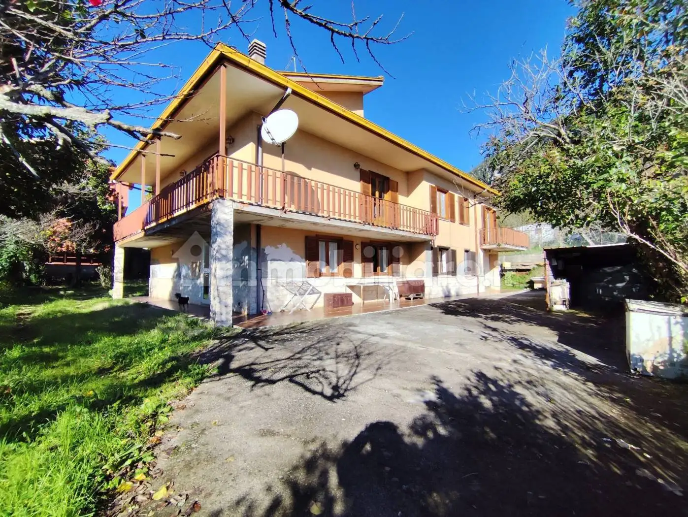 Villa in vendita a Giuliano di Roma