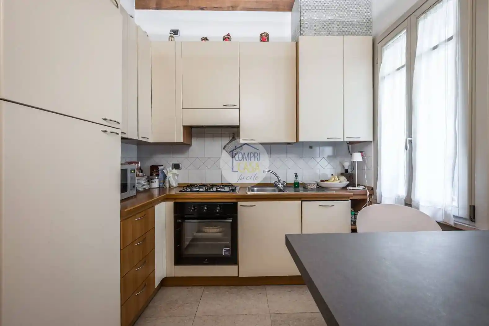 Appartamento via San Pietro Incarnario 2, Centro Storico, Verona - foto 3