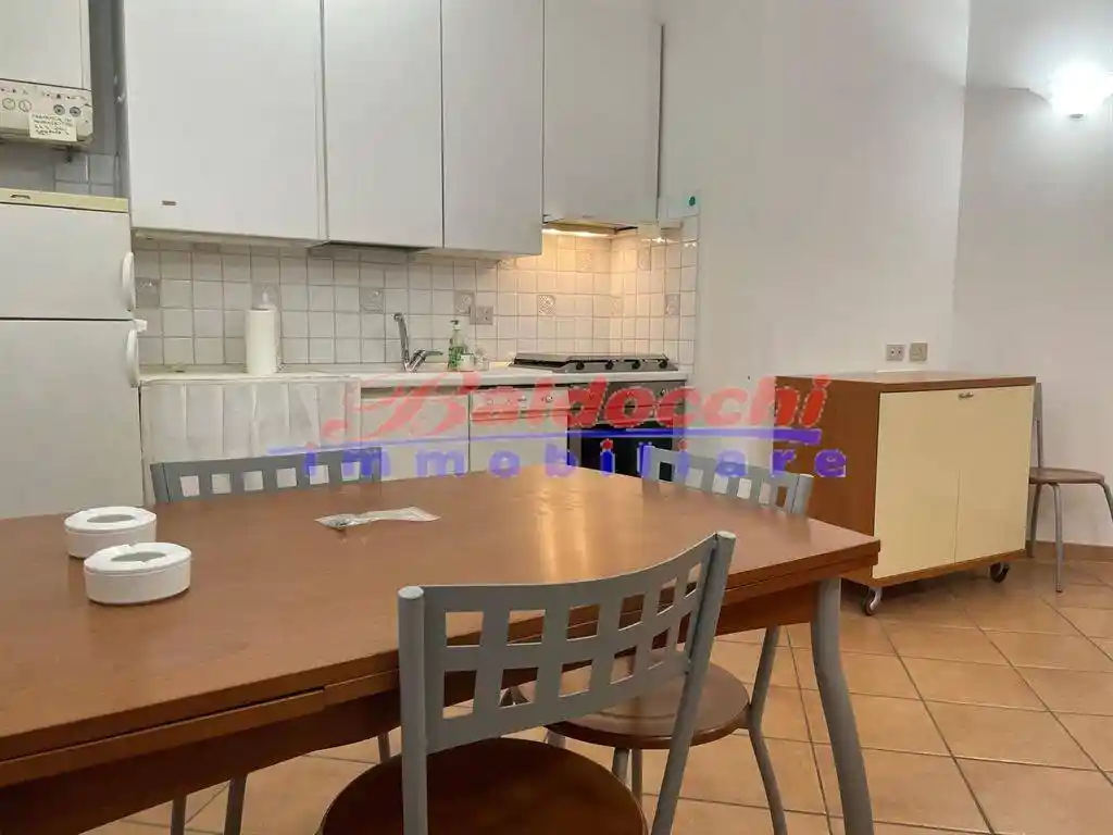 Bilocale buono stato, primo piano, Centro Storico, Fano - foto 2