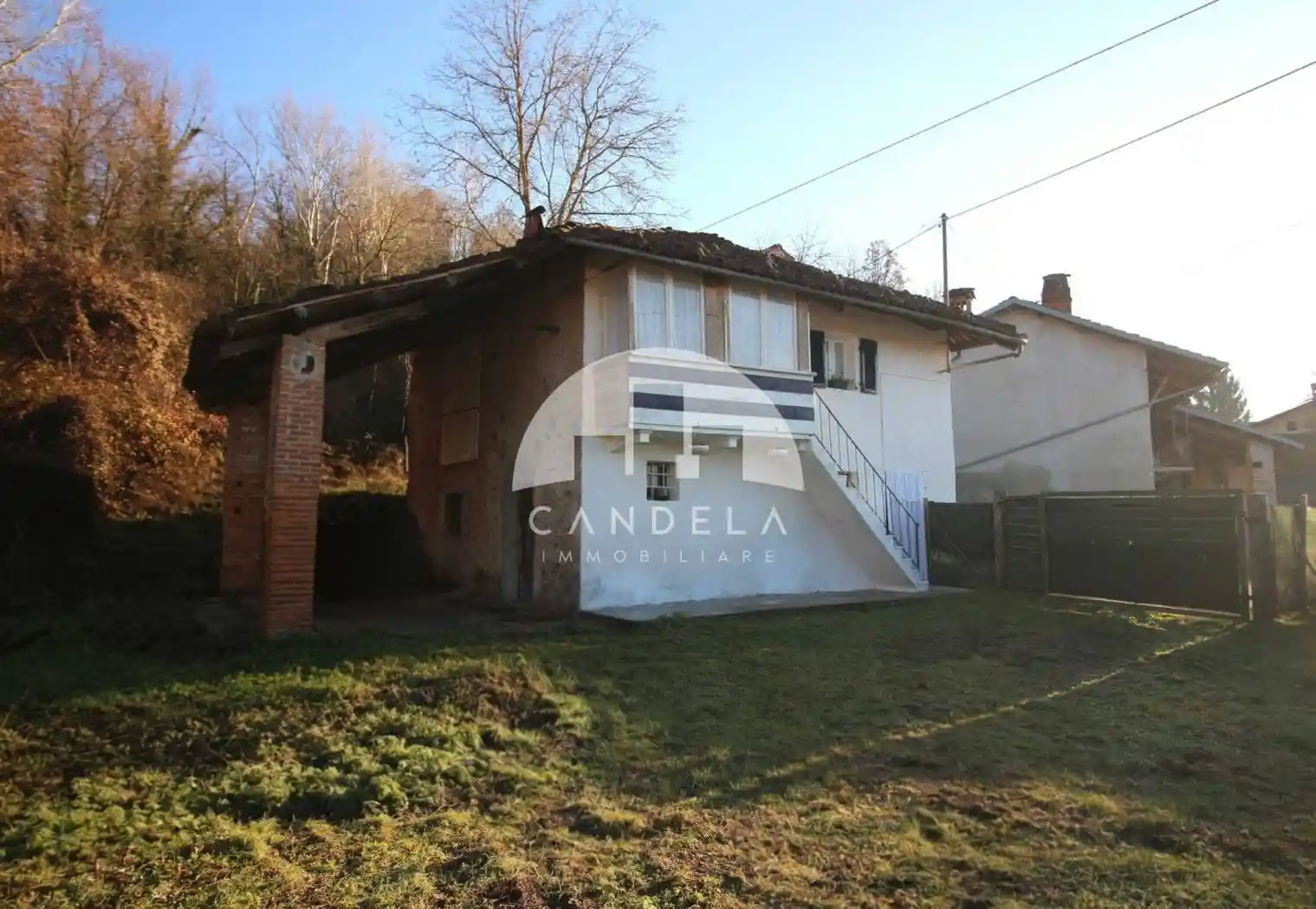 Casale frazione Viaiano 3, Viaiano Soprano, Farigliano - foto 3