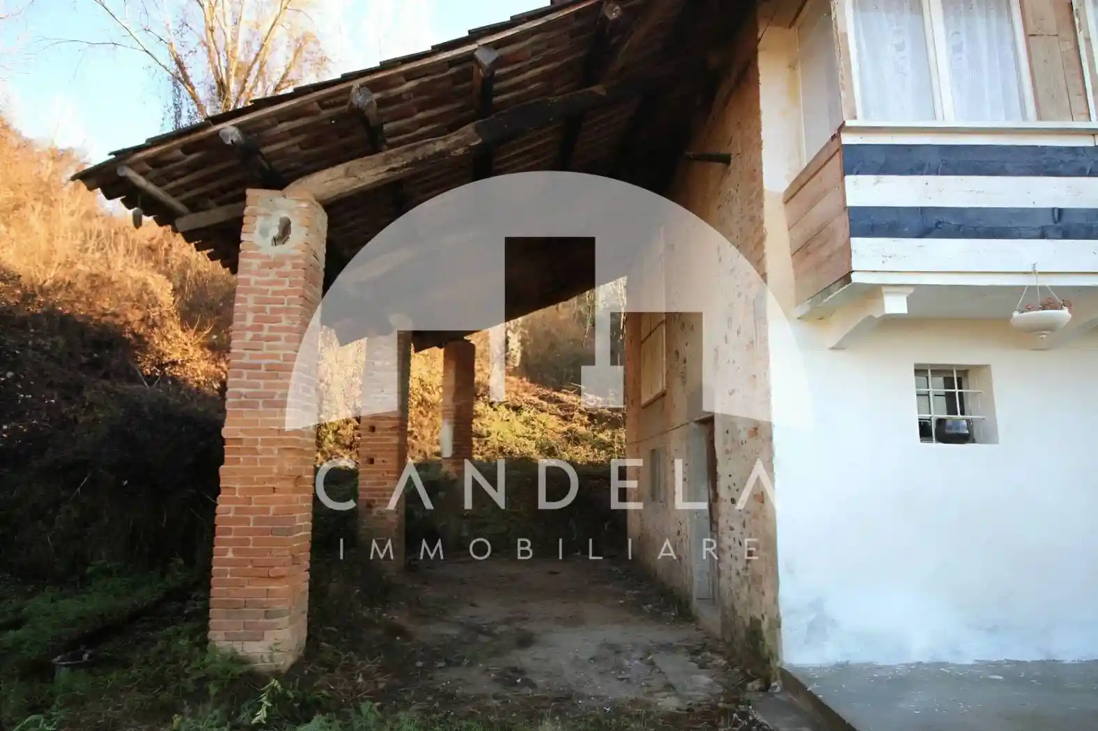 Casale frazione Viaiano 3, Viaiano Soprano, Farigliano - foto 4