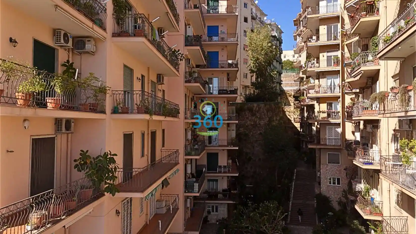 Quadrilocale via Aniello Falcone 386, Vomero, Napoli - foto 5