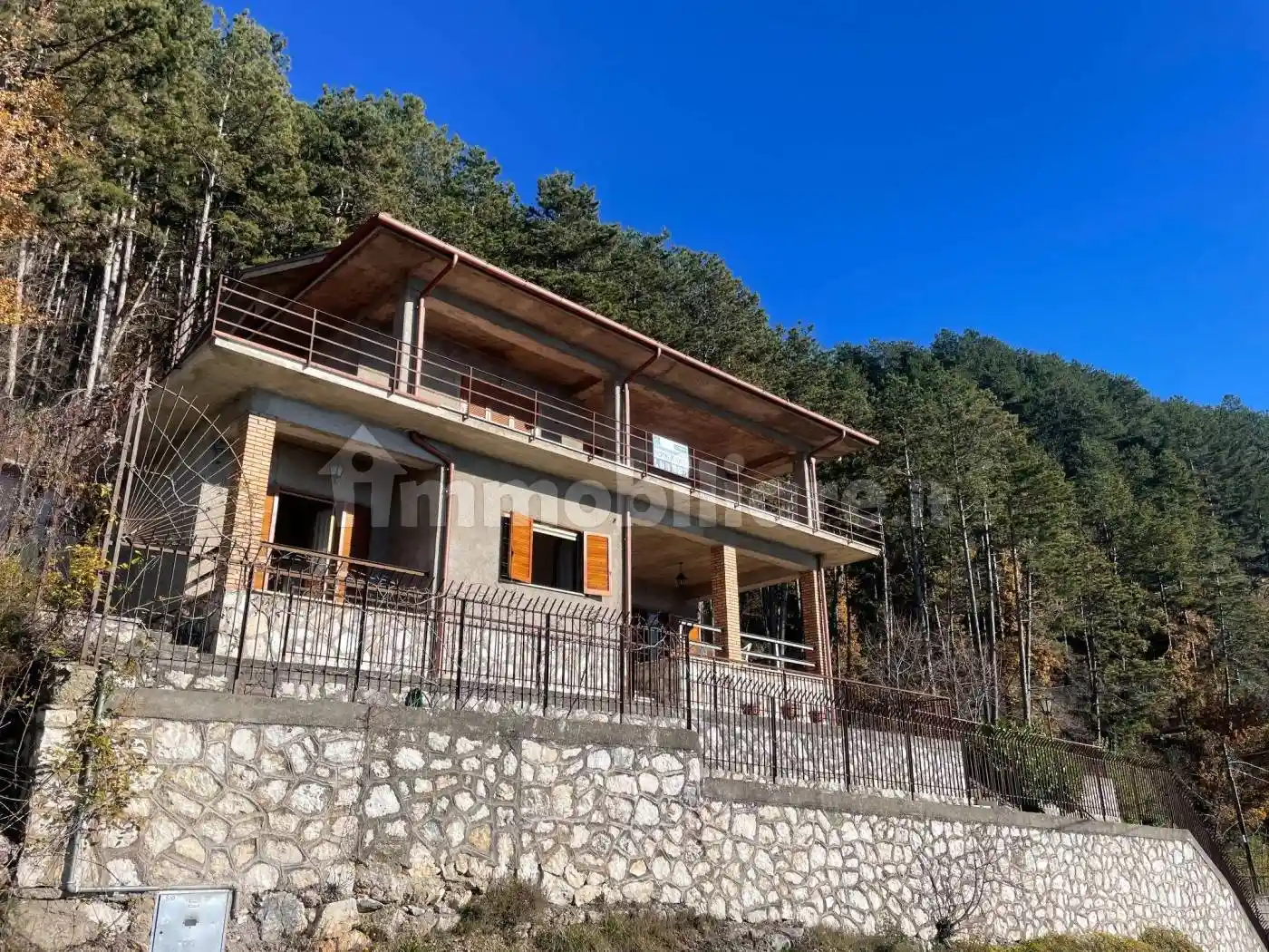 Villa in vendita a Poggio Bustone