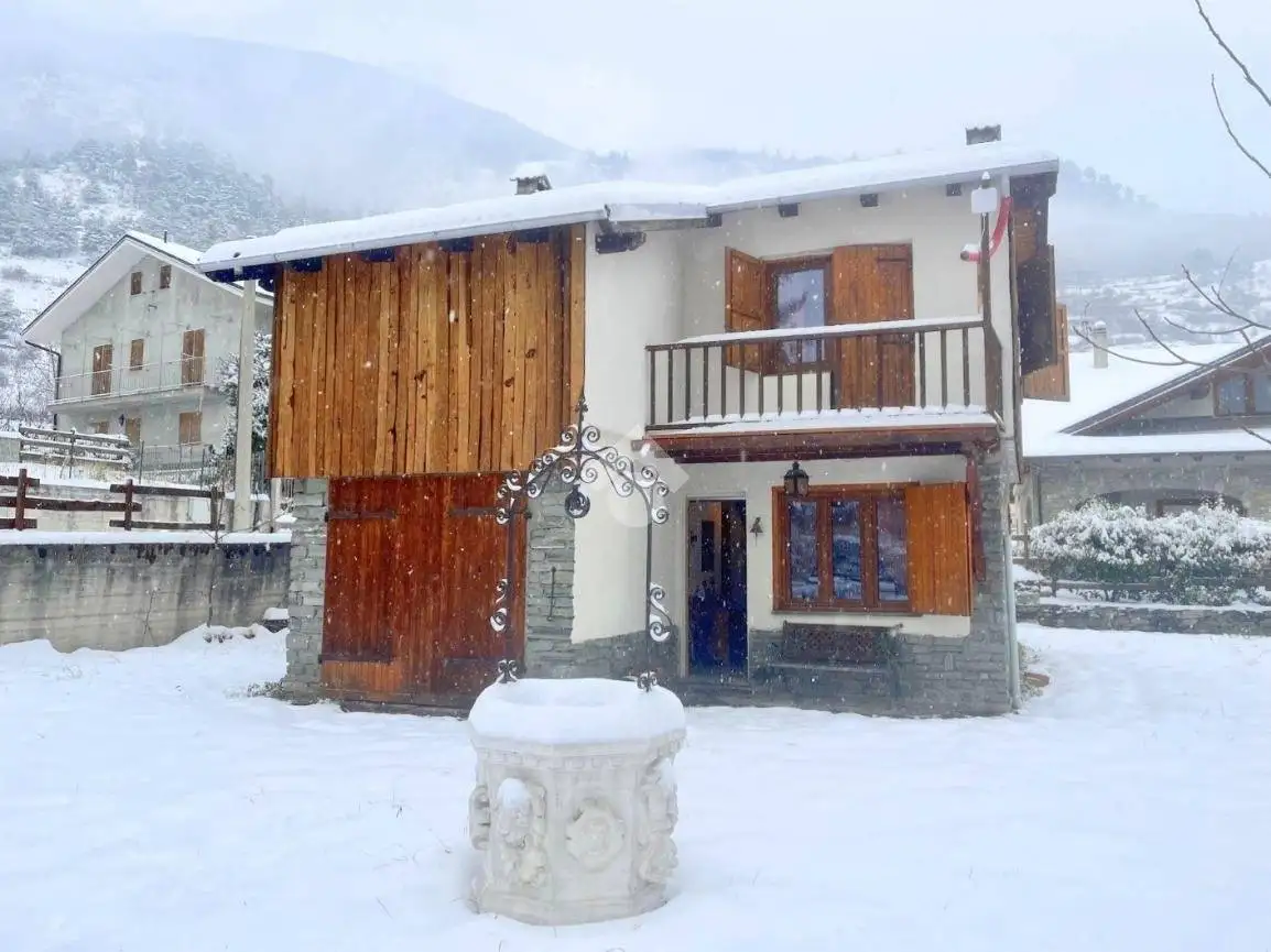 Casa indipendente in affitto a Salbertrand