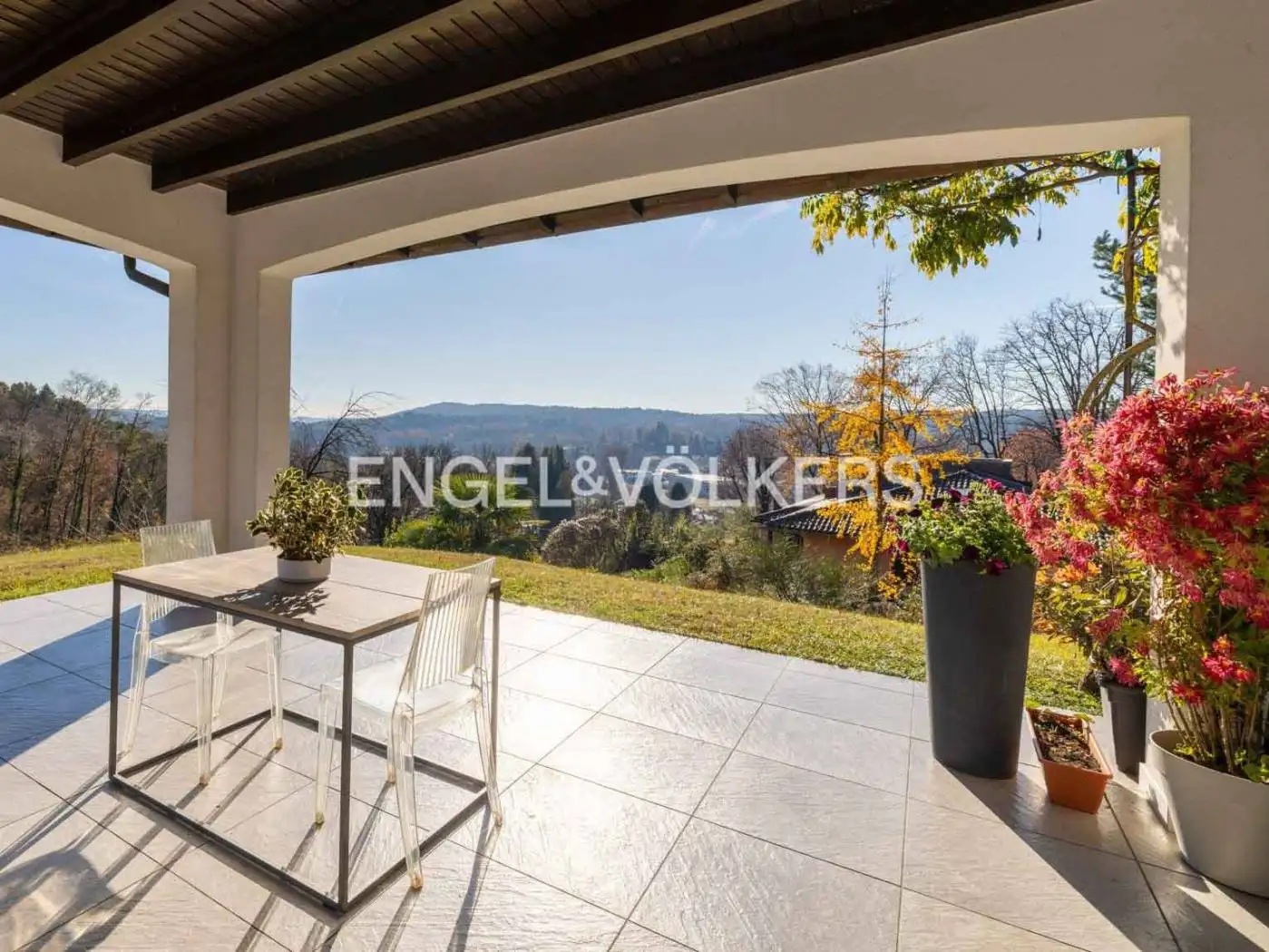 Villa in vendita a Taino