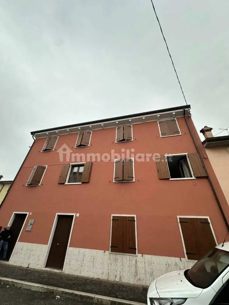 Casa indipendente in affitto a San Martino Buon Albergo
